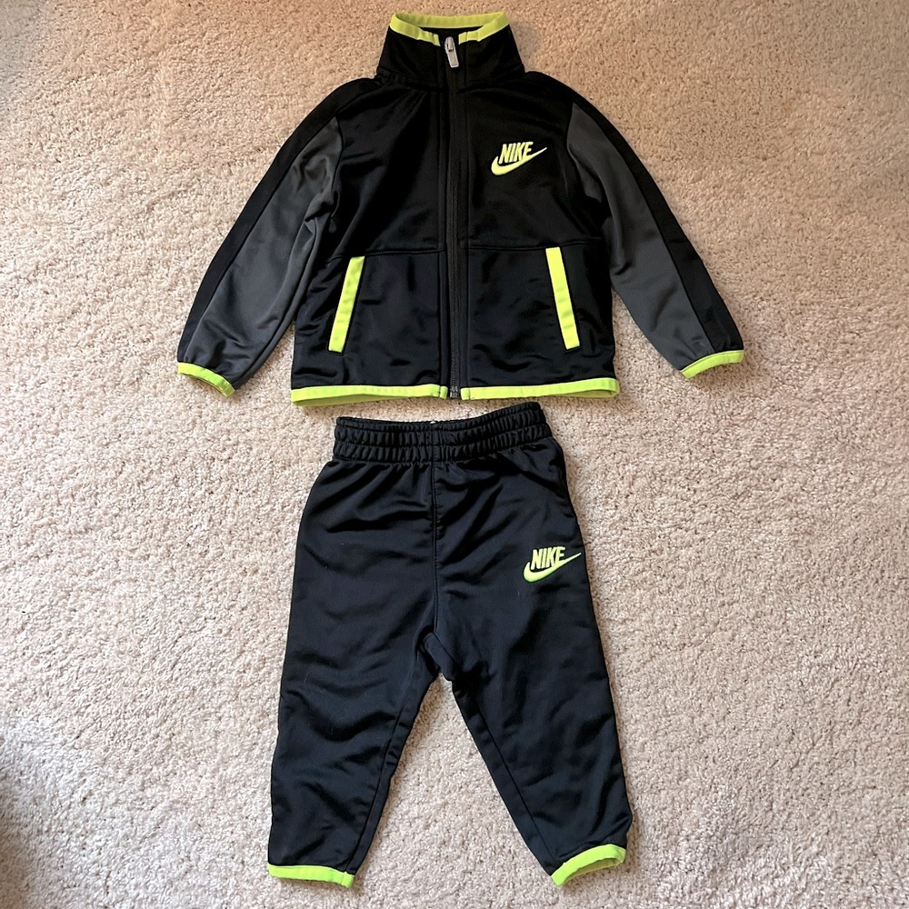 Nike Toddler Jogger Set
